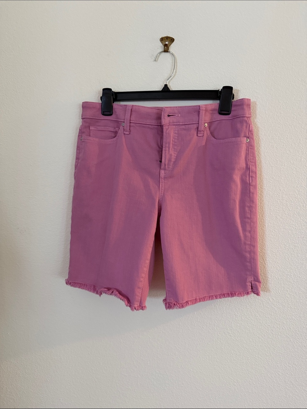 Chico's Mauve Pink Frayed Hem Denim Shorts